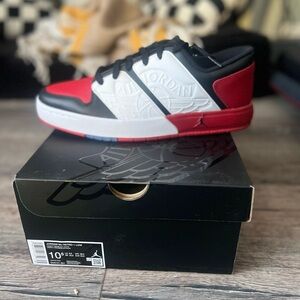 Jordan Men's NIB sz10.5 NU Retro 1 Low